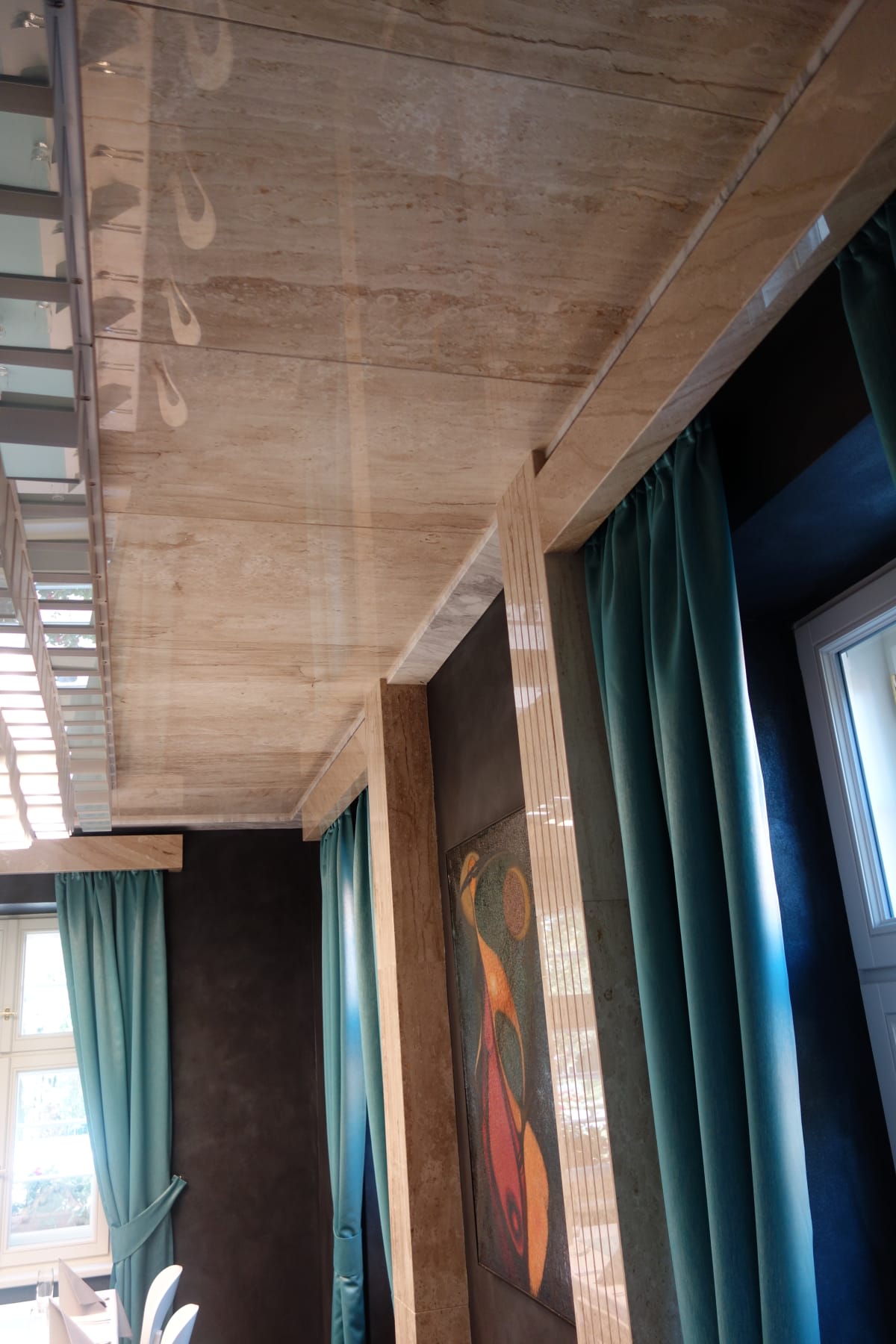 Zavěšené stropní obklady